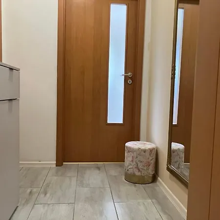 Apartamento 16 *